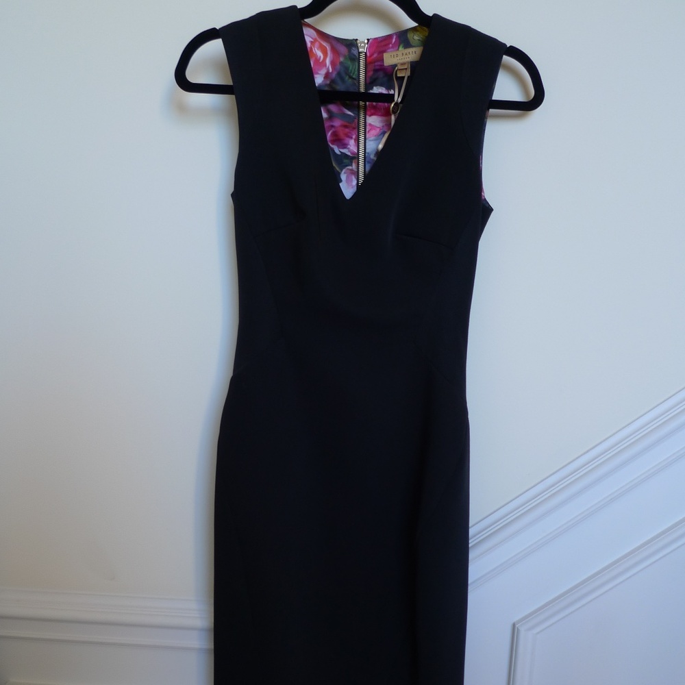 Ted Baker V-Neck Sleeveless Pencil Midi Black Dress in Size 0 (LBD)